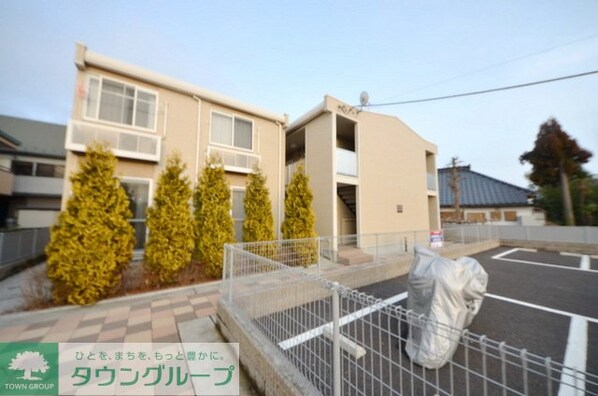 レオパレスcuracionの物件外観写真